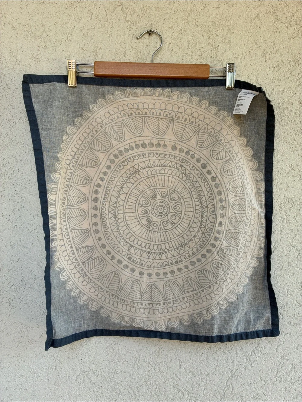 Crate & Barrel cotton napkins blue & cream boho mandala style set of 2